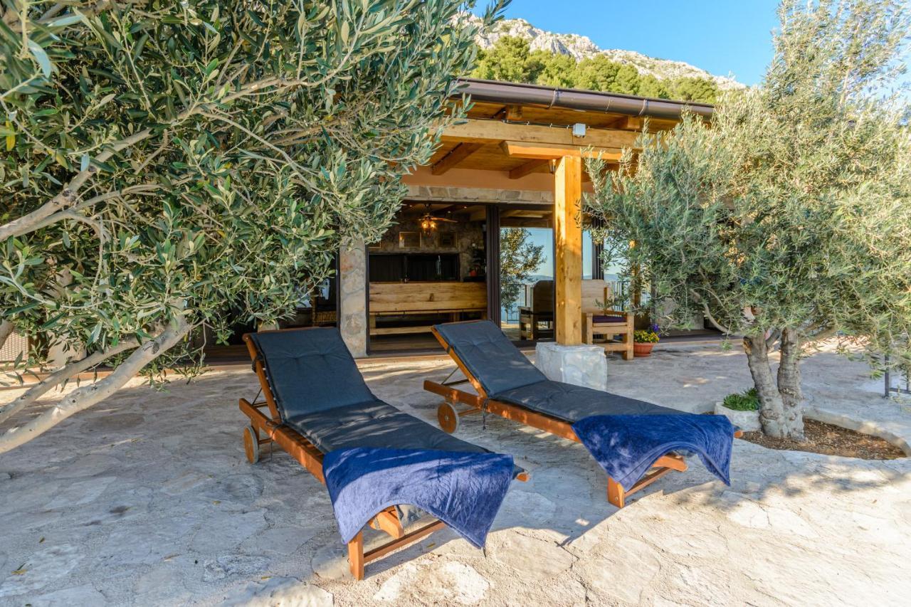 Villa Secluded Paradise 奥米什 外观 照片